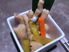 泡椒凤爪-新白鹿餐厅(嘉兴八佰伴华府店)