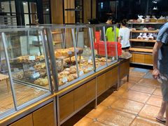 面包甜点陈列柜-苹果花园(乳山路店)