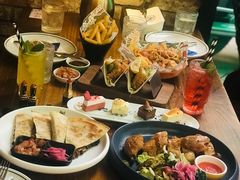 -Famous肥猫墨西哥音乐餐吧(五棵松华熙LIVE店)