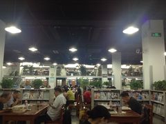 -上海市虹口区图书馆(曲阳分馆)