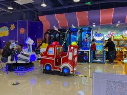 点击看大图 -开心巴士(世纪东方商业广场店)