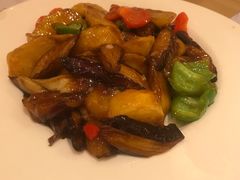 -关东小磨东北菜(上海长风大悦城店)
