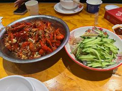 -琥珀老六龙虾(四里河店)