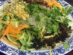 -粘豆包柴火铁锅炖