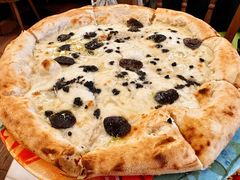 黑松露披萨-IL TEATRO 精品意大利餐厅