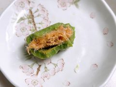 蛋黄肉松青团-沈大成(南京东路店)