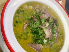 -霄汉牛三鲜湖北砂锅菜(万松园2店)