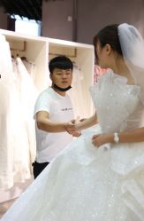 -Lady  Jane高端婚纱礼服馆