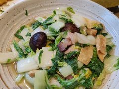 -山楂树融合菜餐厅