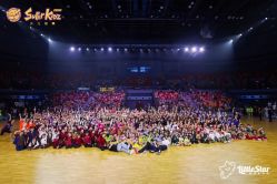 -CASTER跳舞俱乐部