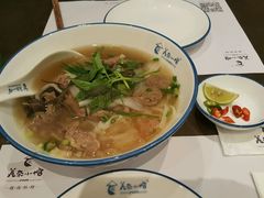 -美奈小馆·越南料理(中航城君尚购物中心店)