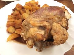 猪肘子土豆-瓦格纳苹果酒德国风味餐馆