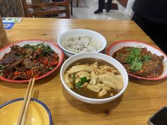 -老三样·美食研究中心(世贸路店)