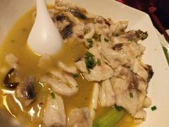 -渝信川菜 · 川味家常菜(长安店)