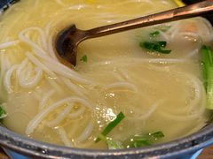 -云海肴·汽锅鸡·云南菜(天山百盛优客店)