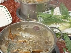 -四囍码头海鲜烧烤自助火锅(外滩南京东路悦荟广场店)