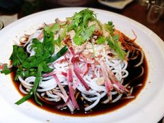 老滇凉米线-老滇山寨•云南特色菜•地方菜•民族风情歌舞表演(金碧店)