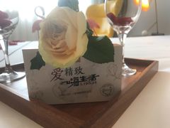 -白玉兰酒店(上海田子坊马当路地铁站店)