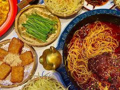 -江湖小牛·水煮牛排火锅(欧亚新生活购物广场店)