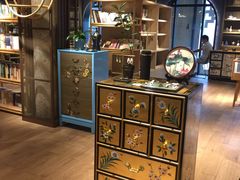 -光海书局(南京东路第一百货店)