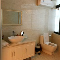 -悦芳庭美肤美体品牌集合店