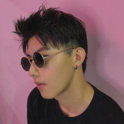 -变画·发型STUDIO
