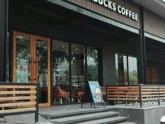 门面-星巴克(洛阳中州路王府井店)