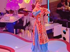 -巴特餐饮6加1音乐餐吧·新疆菜