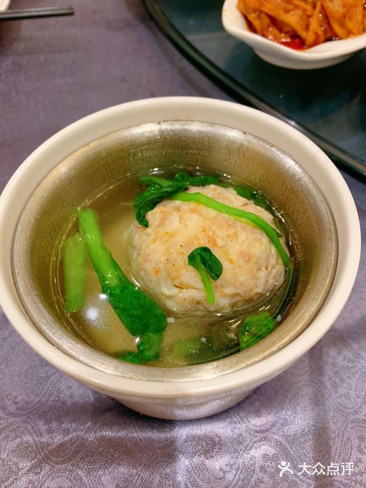 食為天·本地人爱吃的淮扬菜(瘦西湖店)蟹粉狮子头图片