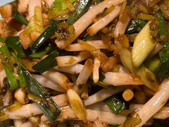 -魏铭鱼头捞饭(晋阳路店)