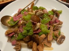 -一坐一忘云南菜(嘉里中心店)