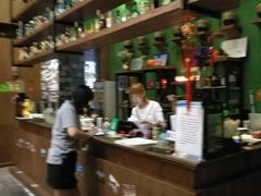 -香巴拉云南餐厅(华莱坞店)