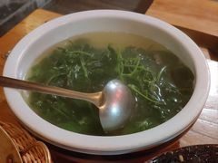豌豆尖汤-郑件洋芋饭庄