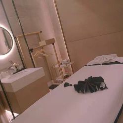 -苑苑vbeauty科技美容SPA