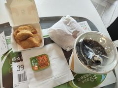 -麦当劳(保利若比邻店)