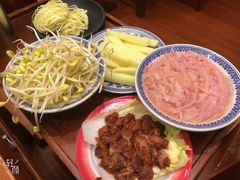 -沸炉重庆老火锅(军事博物馆店)