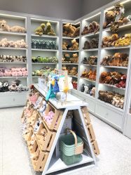-国际蓝孩(万象城店)