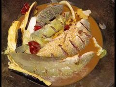 -鱼窝棚柴火铁锅炖(富山屯店)