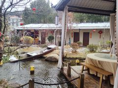 -湘力力小院·鱼汤泡饭(枫林路店)
