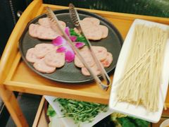 -一朵菌·野生菌探索家火锅(南亚店)
