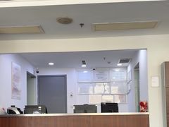 -上海星瀚奔驰4S店(红柳路店)