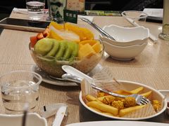 -佰搭果·广式茶餐厅(西华路店)