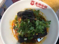 -呷佬·长沙手工米粉(金沙江路店)