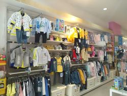 -贝贝熊孕婴童连锁