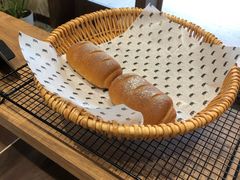 -沁屋面包店(人民东路店)