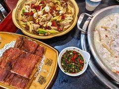 -老来福·非遗酸汤兔(凯旋路店)