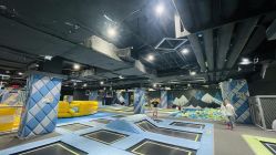 -反弹蹦床公园·亲子乐园·团建·派对(青岛融创茂店)