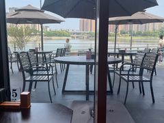 -翠山·映月湖景餐厅(映月湖公园店)