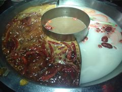 -王婆乔鲜鱼自助火锅(蜀汉路店)