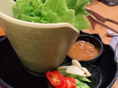 包肉生菜-匠太烧肉台日料理餐酒馆(三林店)